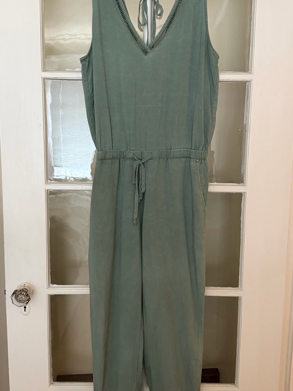 cloth & stone Sleeveless V-Neck Jumpsuit in Sage